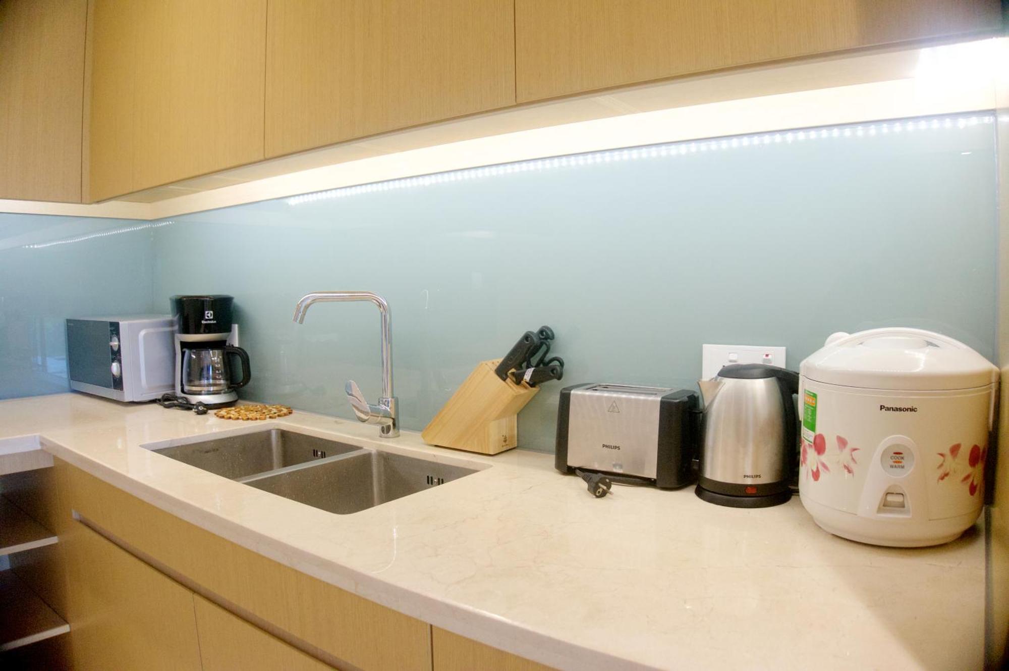 Sunshine Apartment In 5* Resort Da Nang Buitenkant foto